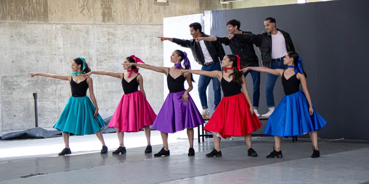 Danzas A Través De La Historia: Presenta La Endcc Un Viaje Coreográfico Por Diversos Estilos