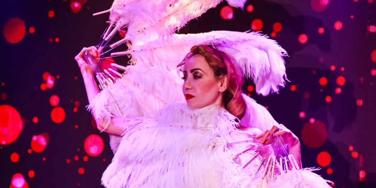 Declan Bennett Will Host The Phoenix Arts Club's Valentine's Day Cabaret