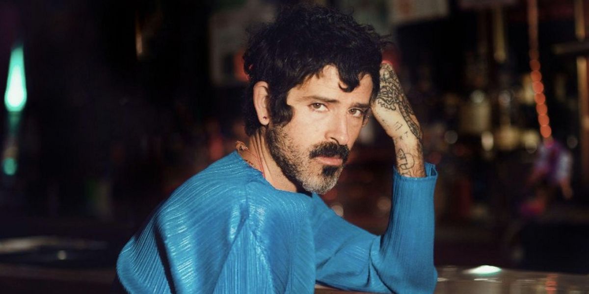 Devendra Banhart Releases New Track 'Sirens'