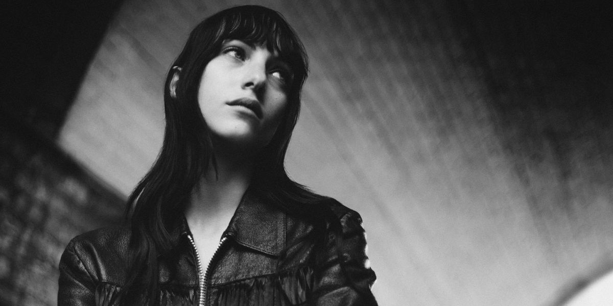 Devon Ross Shares Seething 'Mine Not Yours' Ahead of Debut EP