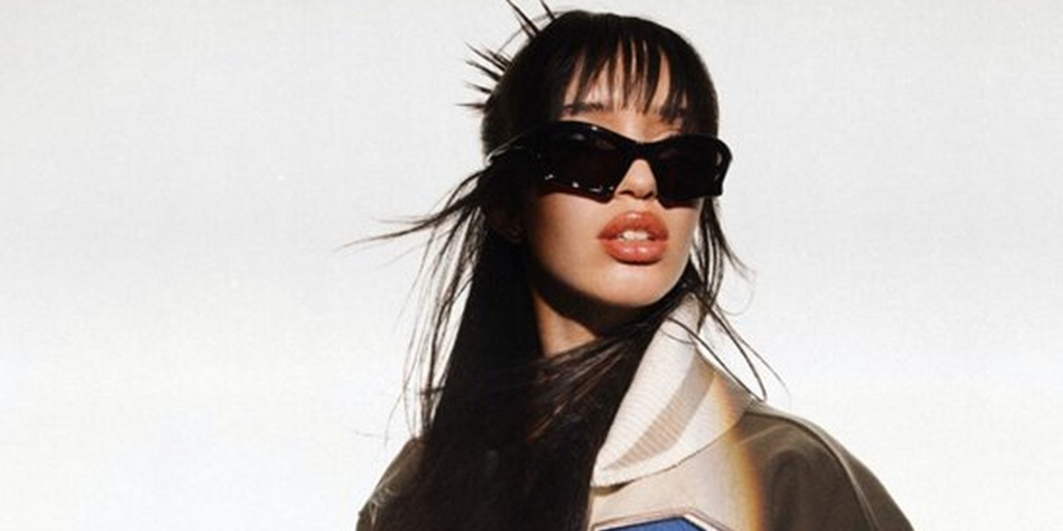 Dina Ayada Releases New Single 'Flowers!'  Image