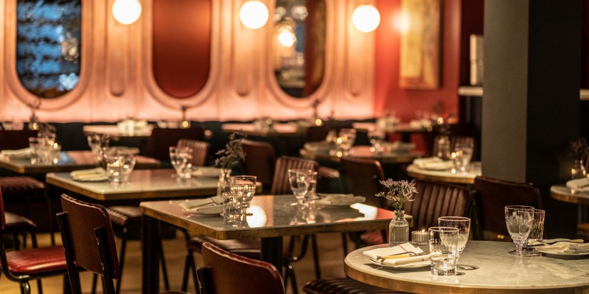 Dinner and A Show: CAFE KITTY, Underbelly Boulevard