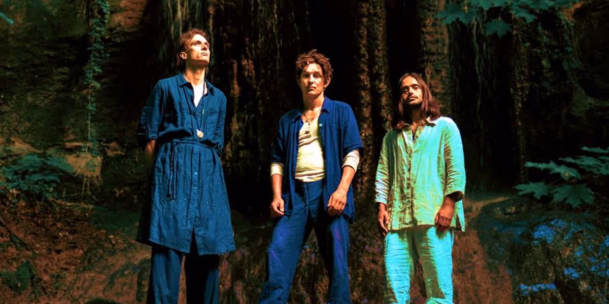 Dirty Sound Magnet Announce New Album & Share New Single 'Melodies From Distant Shores'