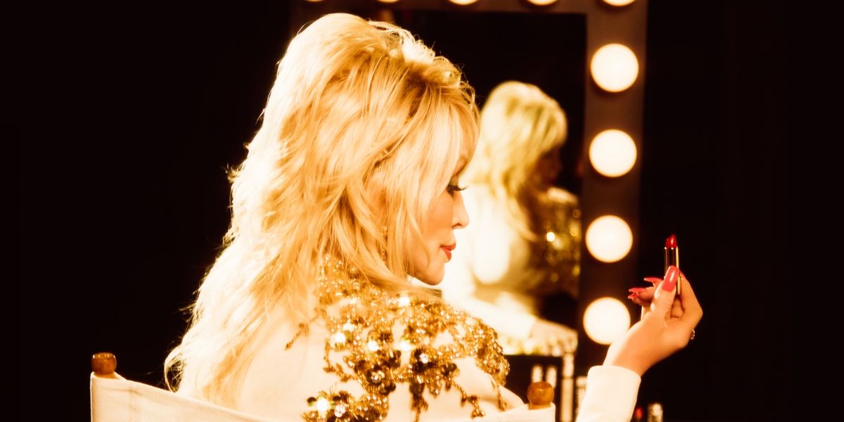 Dolly Parton Launches Cosmetics Line DOLLY BEAUTY in Partnership with Scent Beauty