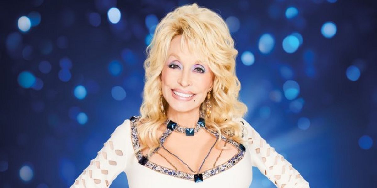 Dolly Parton's Dolly Wines Available Nationwide in Time for the Holiday Season