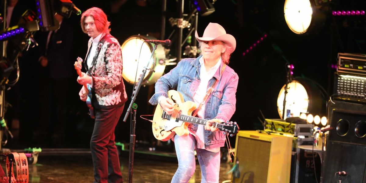 Dwight Yoakam to Play August Performance at The Theater at Virgin Hotels Las Vegas