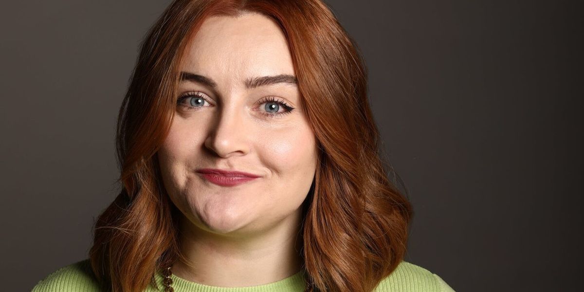 EDINBURGH 2026: Review: KAT HIGGINS IN MEMORY OF ME, Hoots @ Nicolson Square