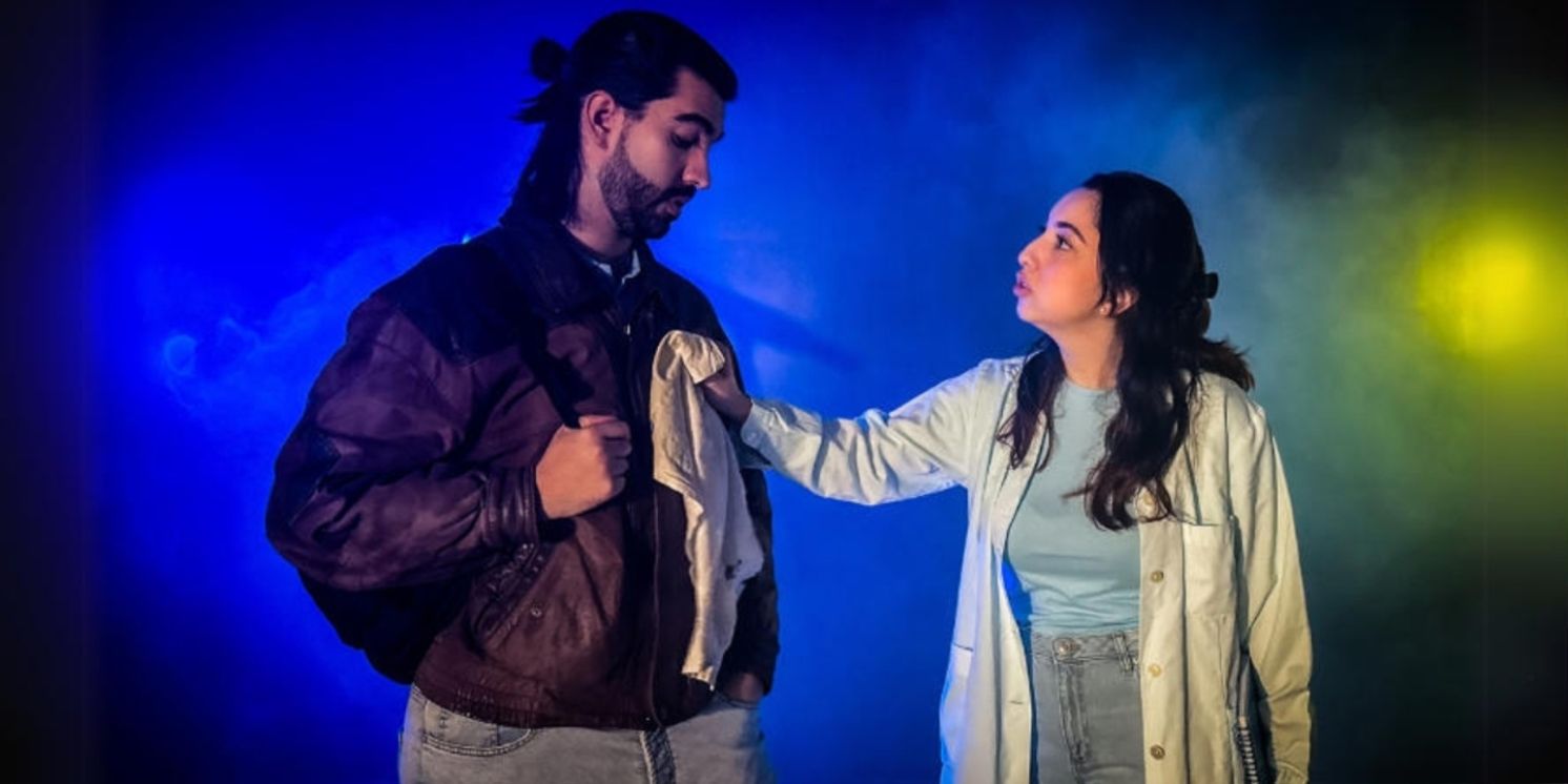 PERSONAS QUE SE ENCUENTRAN EN LUGARES llega el próximo mes de mayo a Madrid  Image