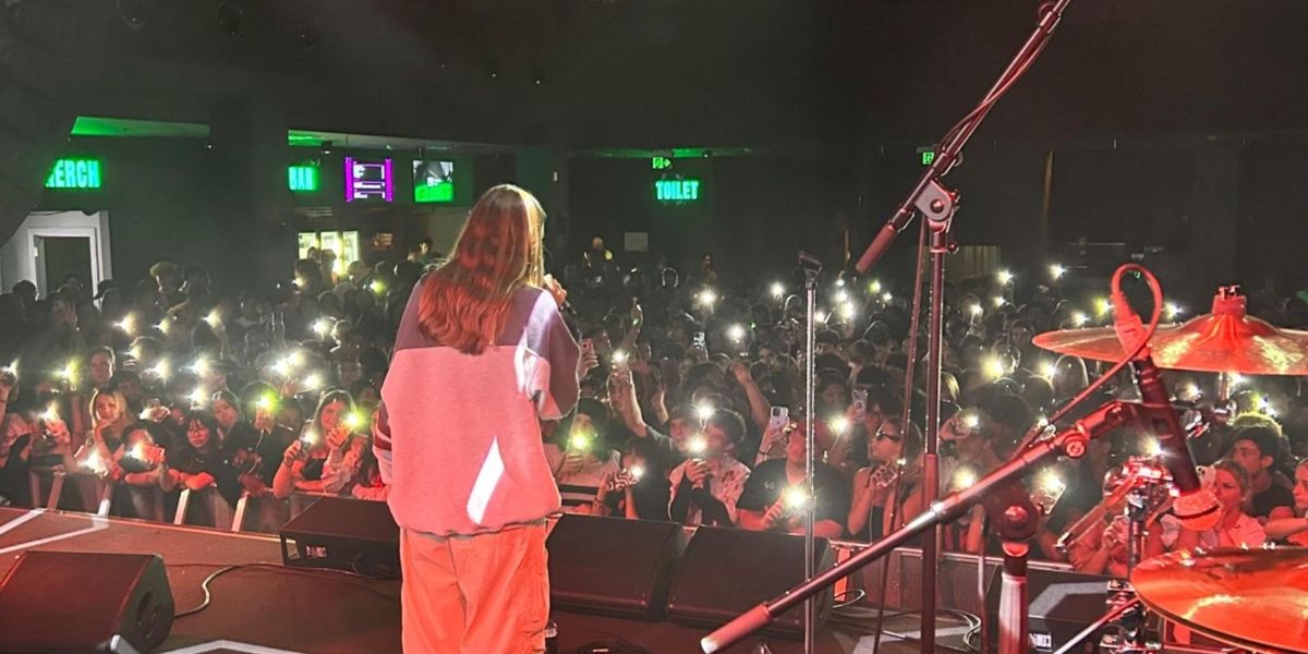 Ella Gilbert Shines on Tour with d4vd - A Star-Making Series of Performances