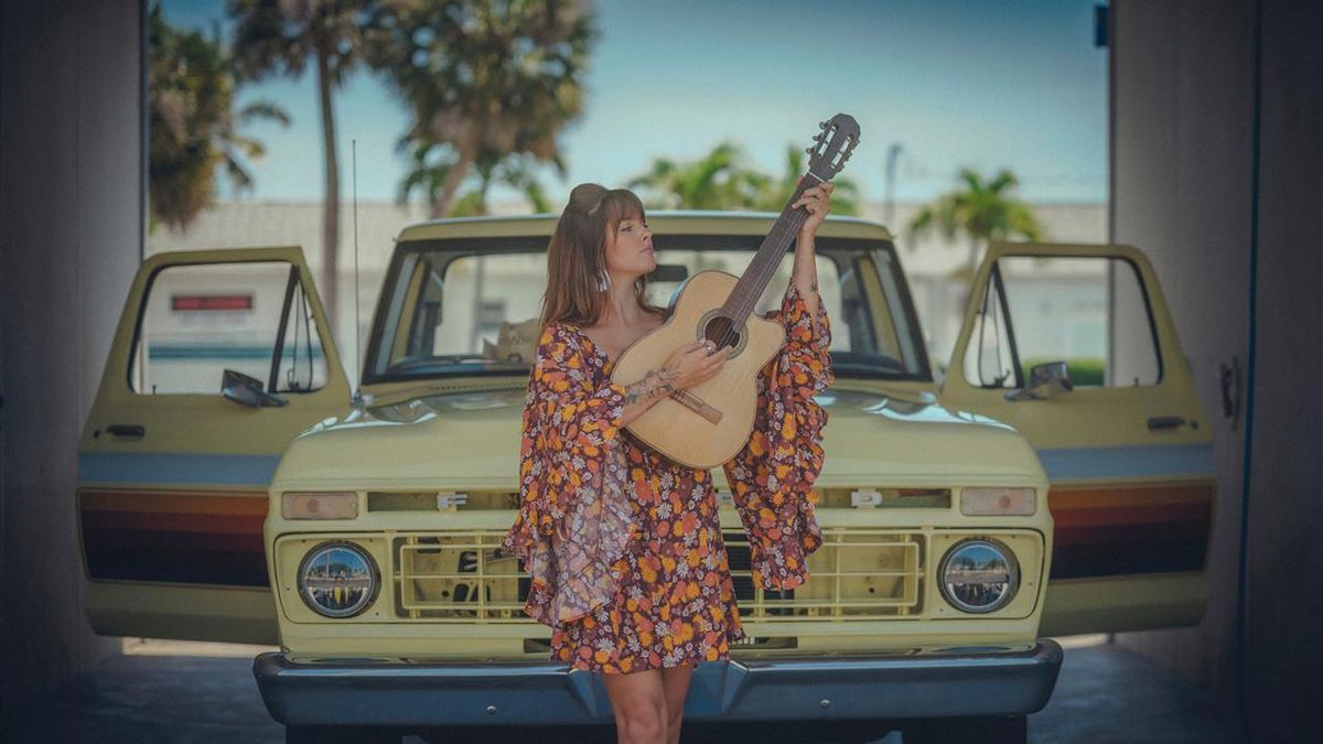 Emily Zeck to Release Debut Album BROKEN IN