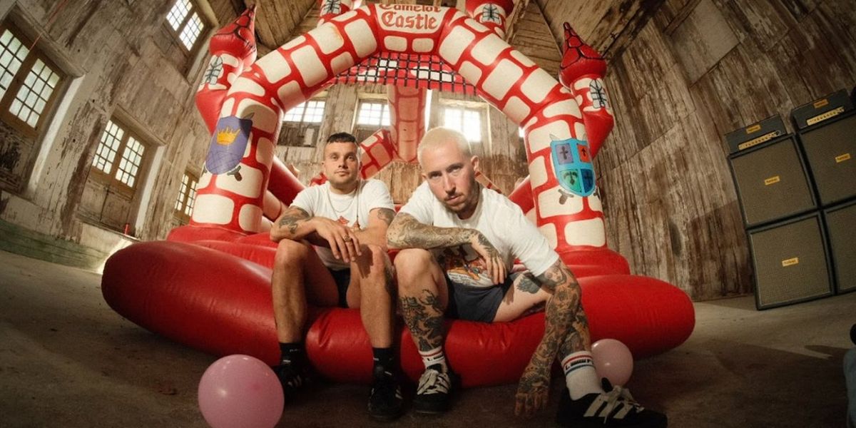 English Punk Rock Duo Soft Play Return With 'Punk's Dead'