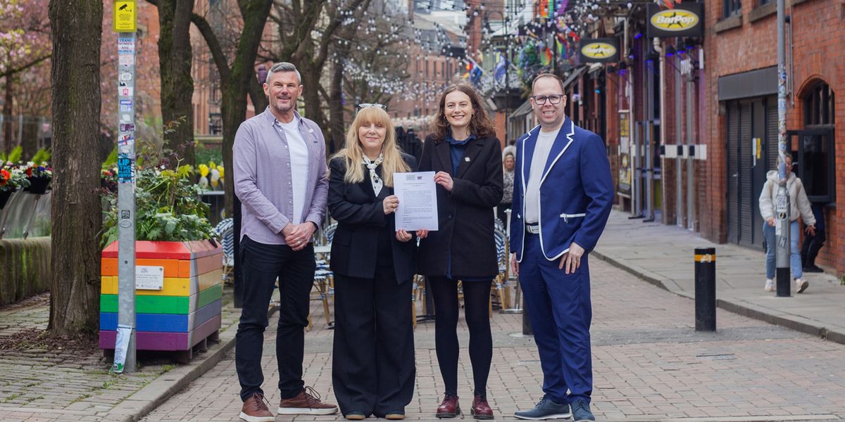 Equity och Manchester Village Pride undertecknar fackligt avtal 