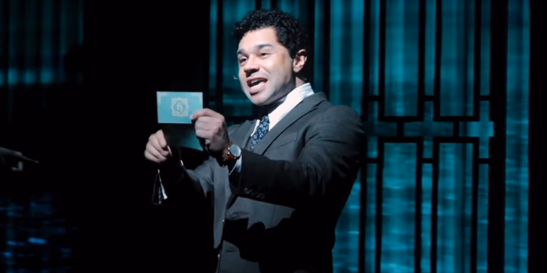 Exclusive: THE GREAT GATSBY Star Corbin Bleu Performs 'Roaring On'