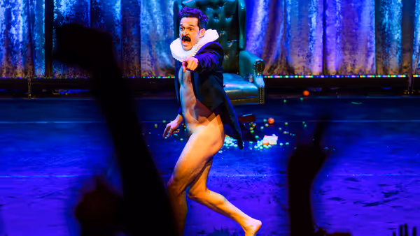 Exclusive: What’s It Like Performing an Entire Show Completely Naked? GARRY STARR Explains Photo