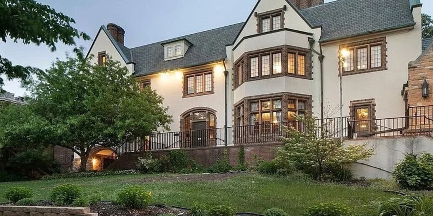 FEFU AND HER FRIENDS: Immersive Theater Experience Will Be Performed Minneapolis Mansion  Image