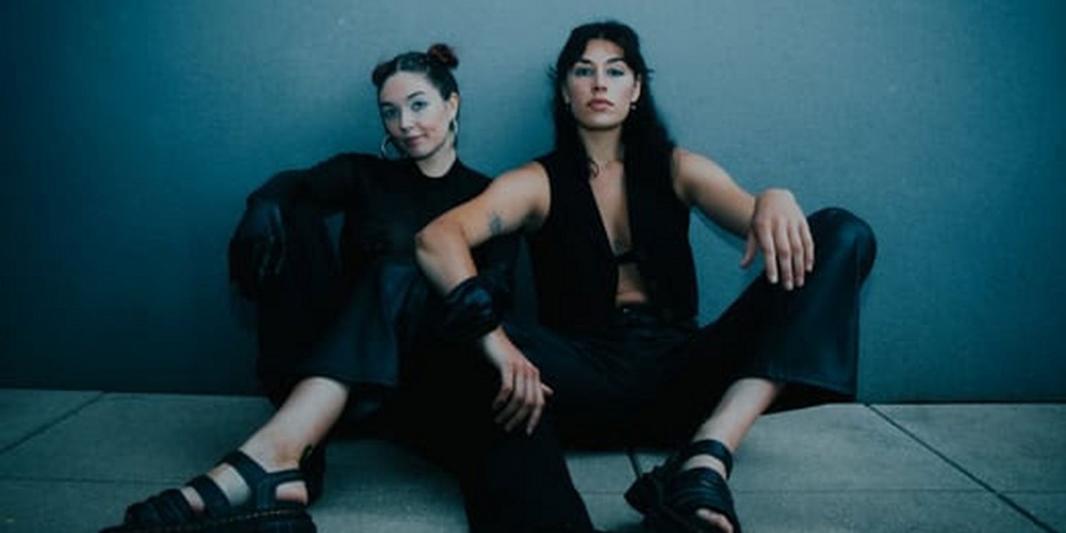 FIIZ Releases Intoxicating New Single 'Lungs'  Image