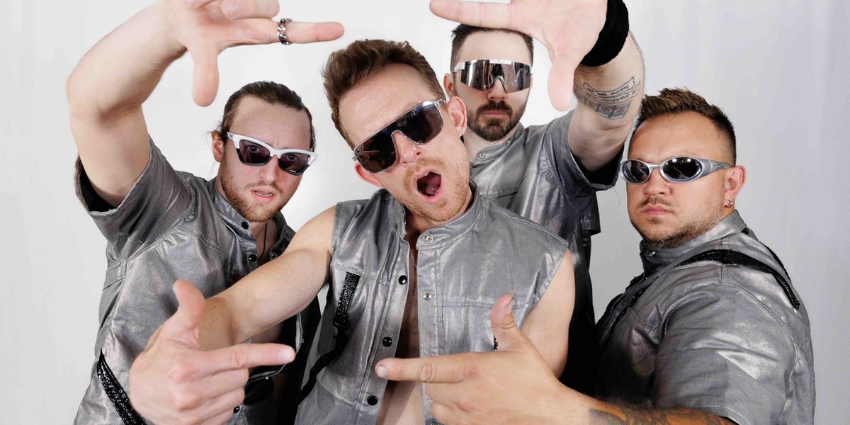 FOOL HOUSE Brings 90's Nostalgia to The District in Sioux Falls