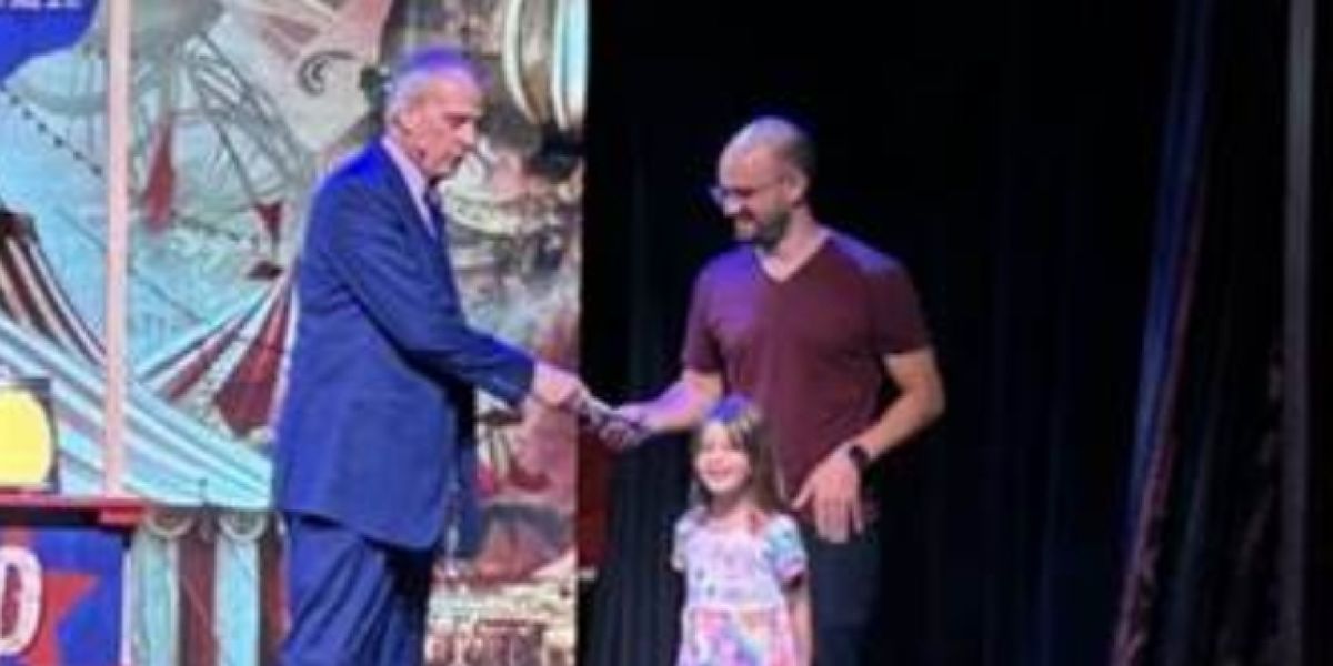 Rhapsody Theater Celebrates Father's Day With A Magic-Filled Weekend