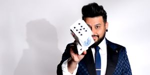 Favorite Luis Carreon to Return to Chicago Magic Lounge with New Show INTIMO