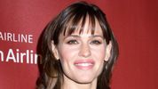 Feature: Jennifer Garner Visits ANNIE Cast at Charleston Light Opera Guild Theatre Photo