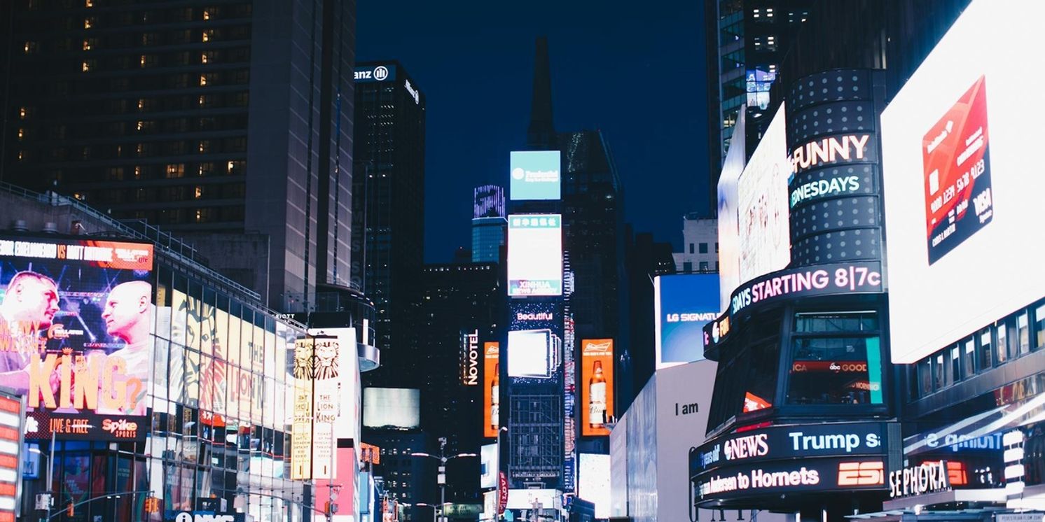 Cabaret Roundup: April 20-26- Samantha Bee, Betty Buckley & More  Image