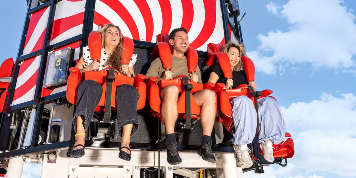 Feature: ENJOY AREA15 EYE DROPPER, A 200-FOOT PSYCHEDELIC THRILL RIDE