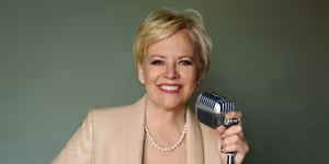 Feature: LEGENDS & LAUGHS DEBUTS IN AND ABOUT THE ENTERTAINMENT CAPITAL OF THE WORLD