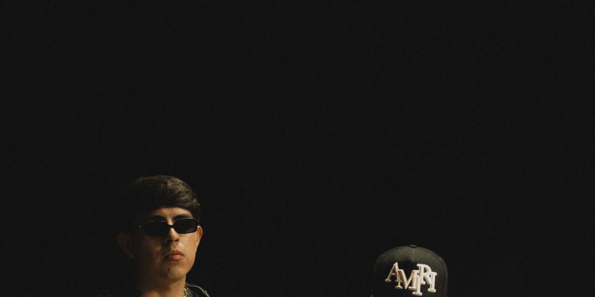 FloyyMenor Releases PASTILLITAS DE COLOR Featuring Óscar Maydon