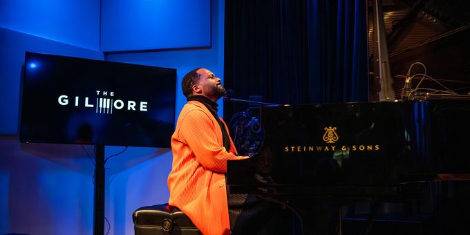 Grammy Winner Sullivan Fortner to Perform at 2026 Gilmore International Piano Fe Photos