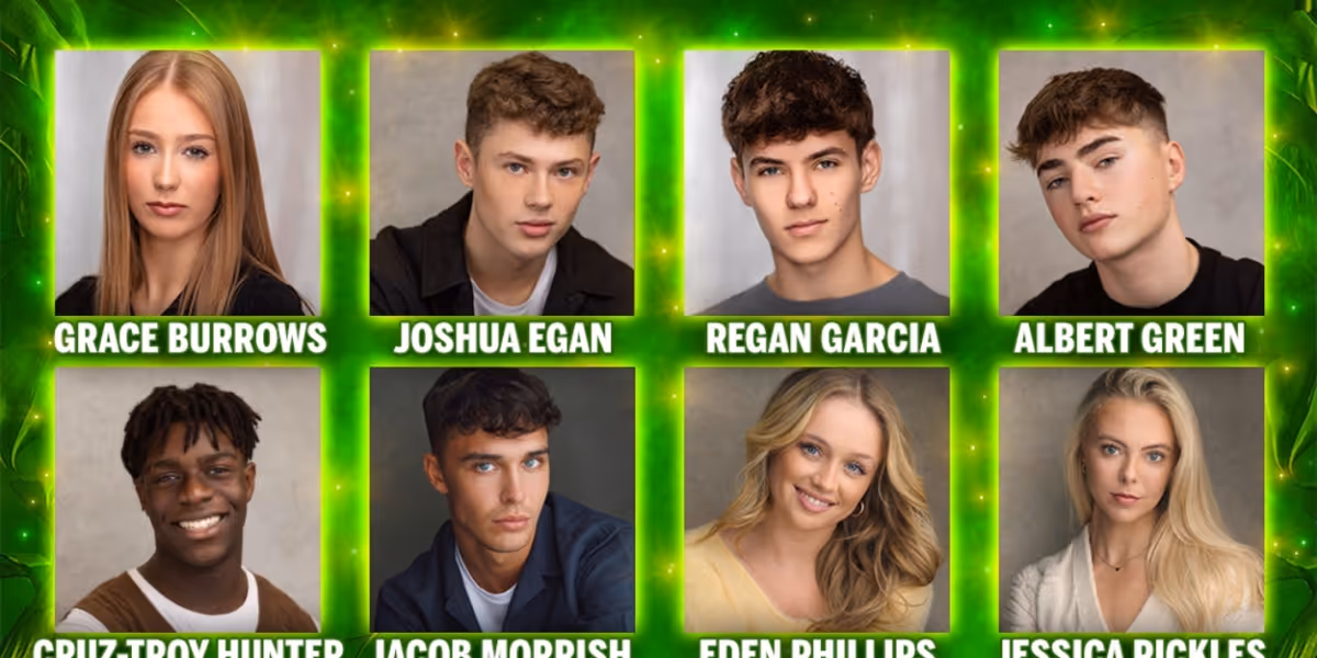 Full Cast Set For JACK AND THE BEANSTALK at the Mayflower Theatre