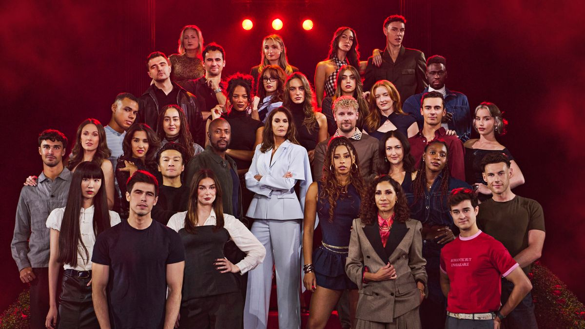 Full Cast Set For THE DEVIL WEARS PRADA Third Year in London