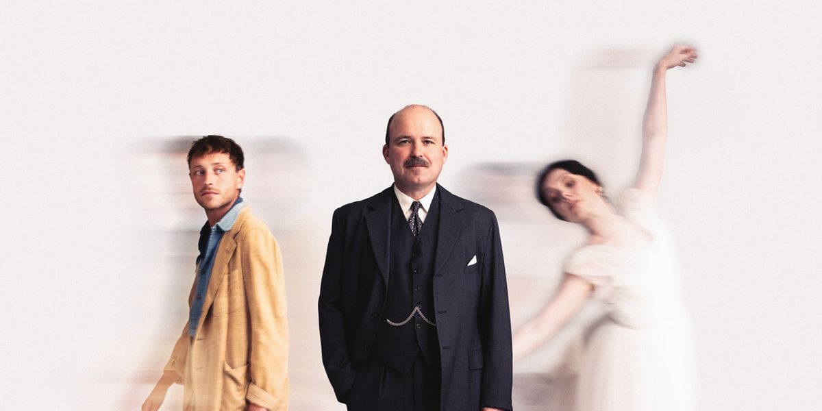Full Cast Set for THE STANDARD OF LIVING at the Theatre Royal Haymarket