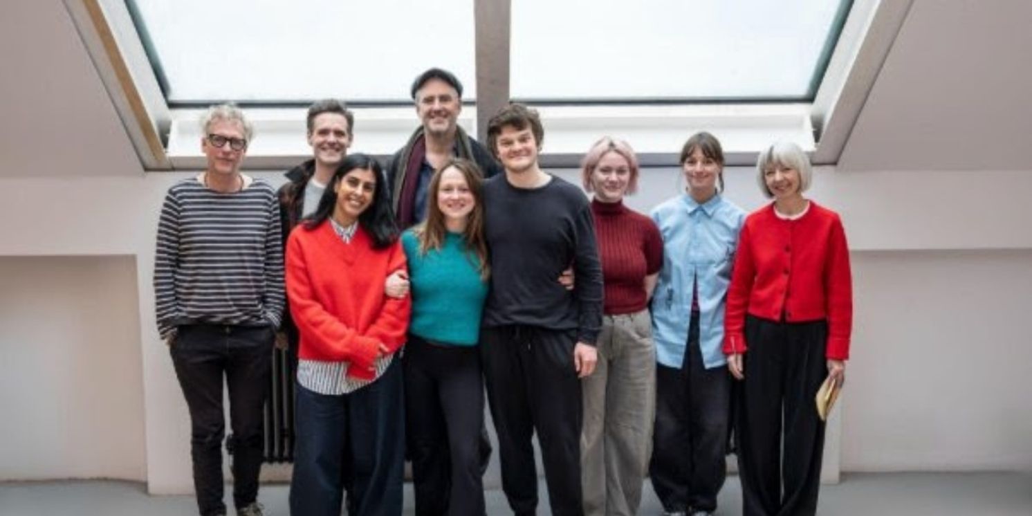 Full Cast and Creative Team Set For GUESS HOW MUCH I LOVE YOU?  Image