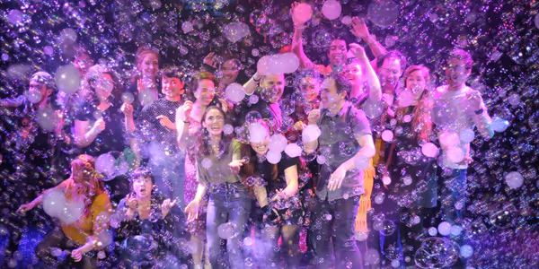 GAZILLION BUBBLE SHOW to Play Final Performance After 19 Years in New York Photo