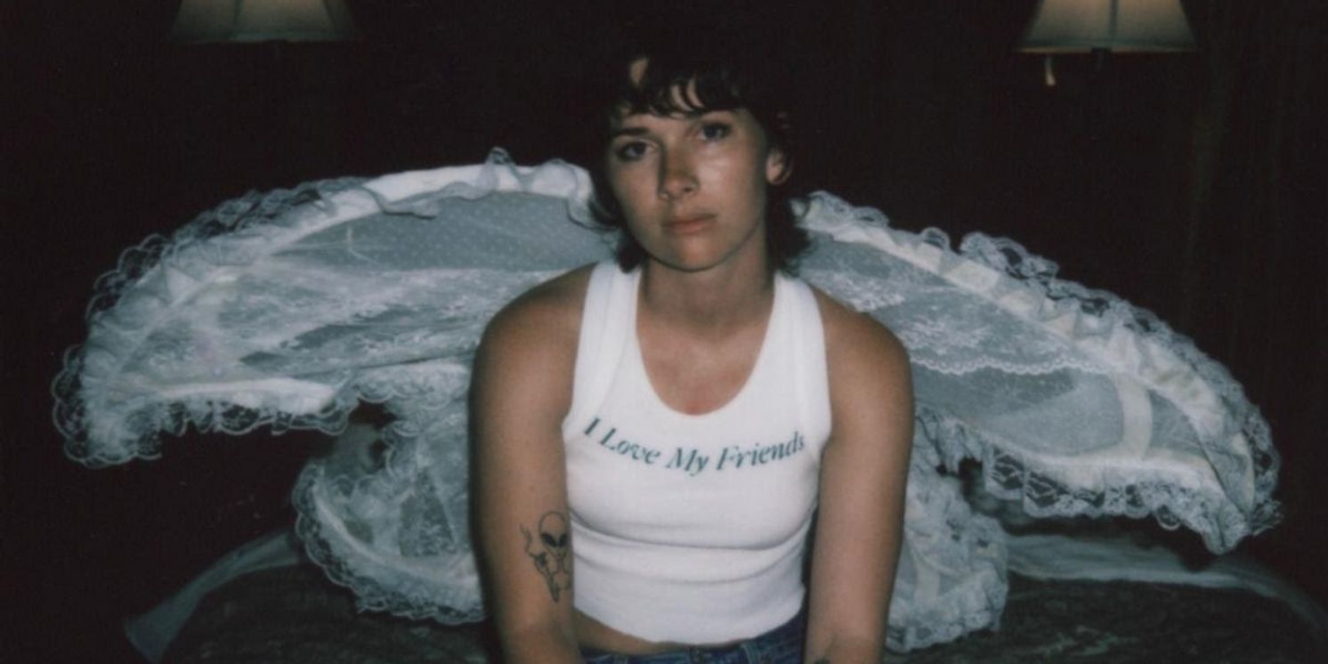 GEORGIA GETS BY (Georgia Nott of BROODS) Announces Debut EP 'Fish Bird Baby Boy' & Shares New Track  Image