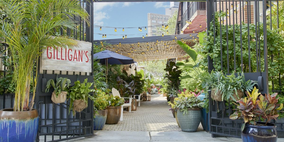GILLIGAN’S-A Wonderful Seasonal Destination in SoHo with All-Out Summer Vibes