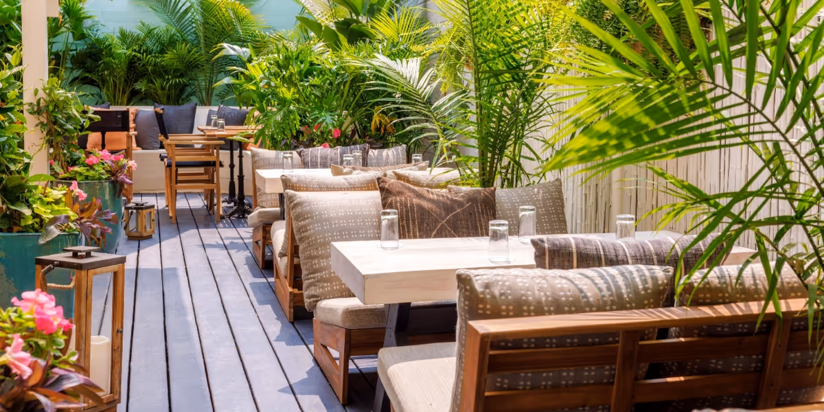 GILLIGAN'S in SoHo is Back With Summery Vibes