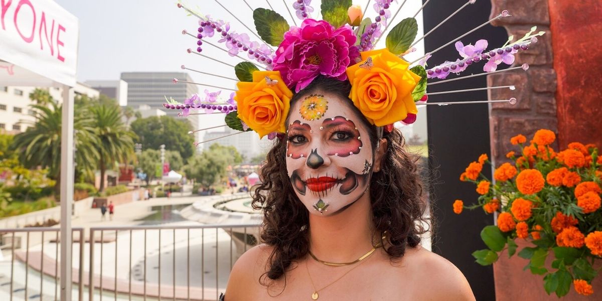 GLORIA MOLINA GRAND PARK'S DOWNTOWN DÍA DE LOS MUERTOS to Honor Loved Ones