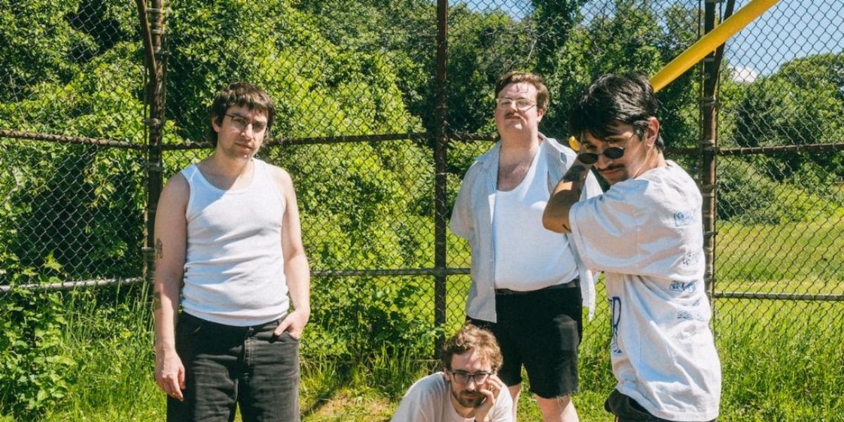 GOLLYLAGGING Announce Debut Album REAL LIFE, Shares COMET Video