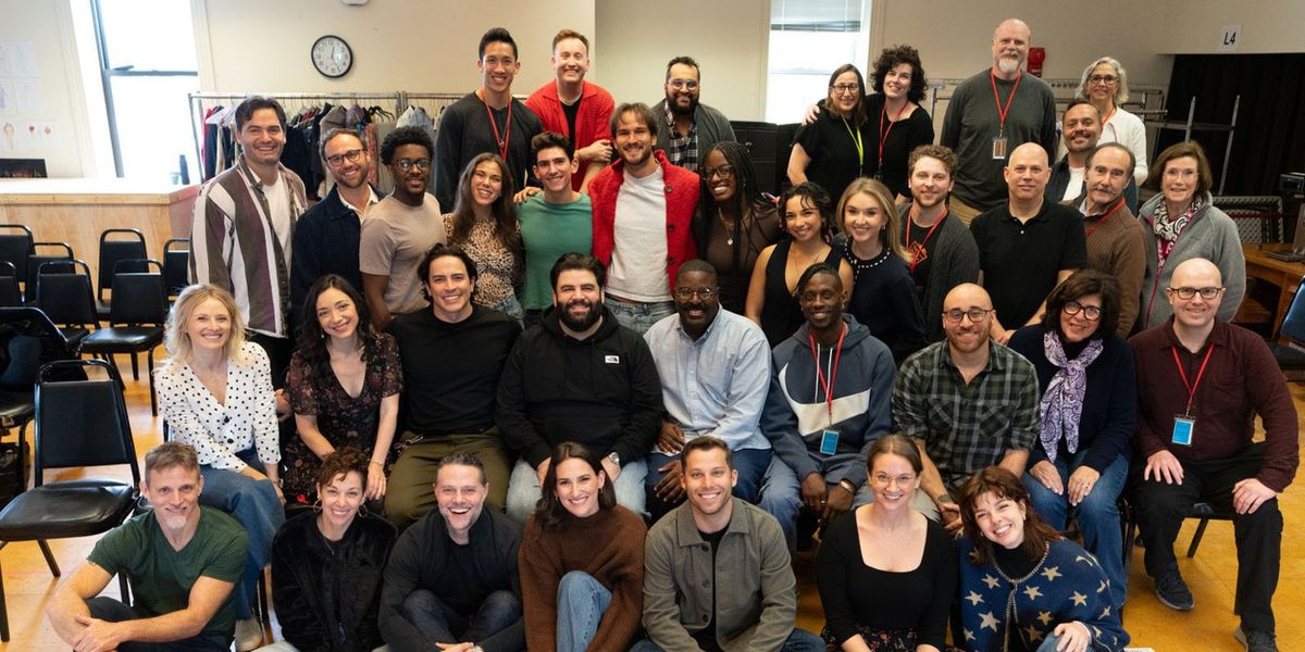 GUYS AND DOLLS Begins Rehearsals at Shakespeare Theatre Company