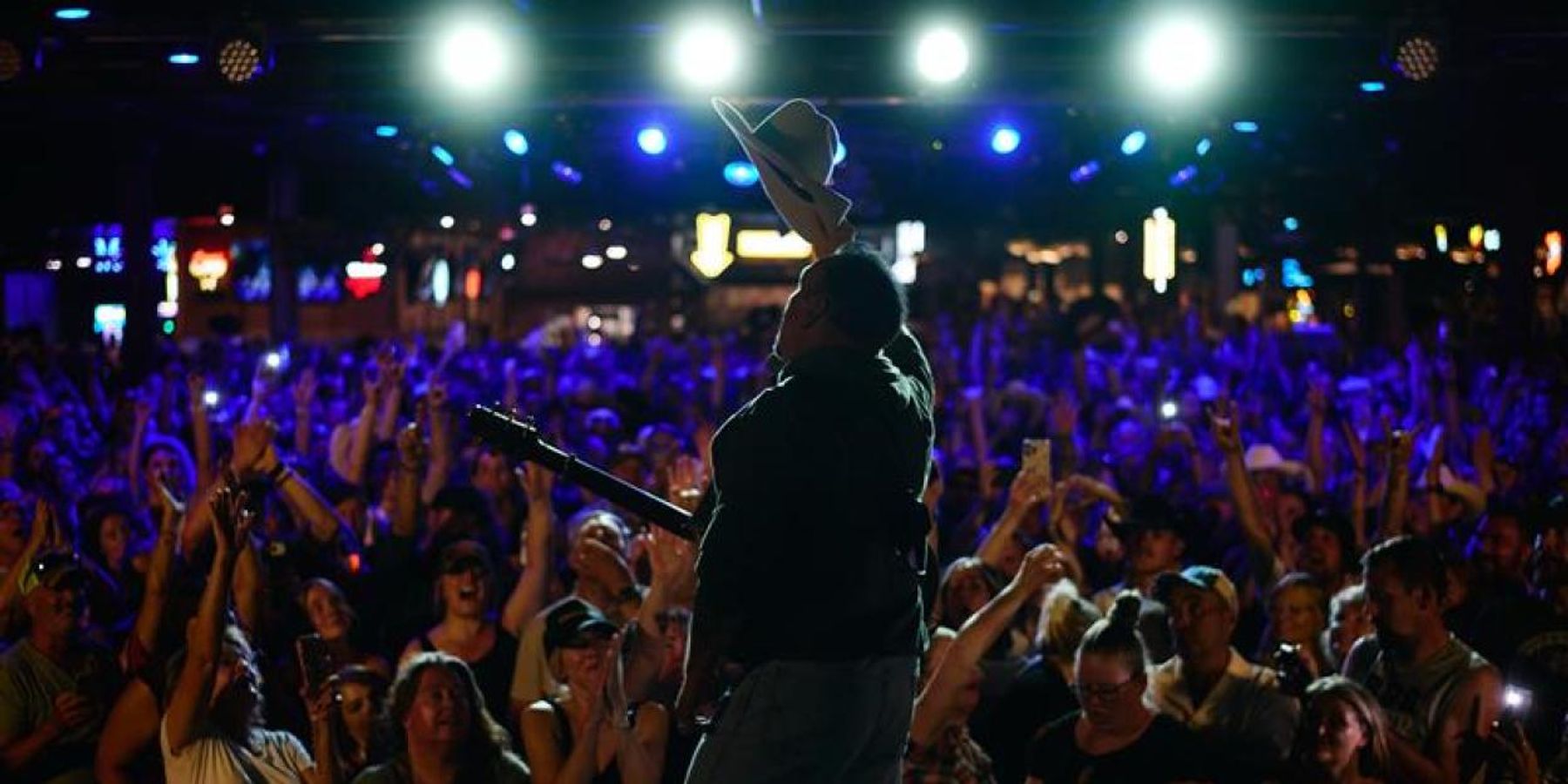 Garth Brooks Revives YUKON JACK Alias for Surprise Denver Pop-Up Show