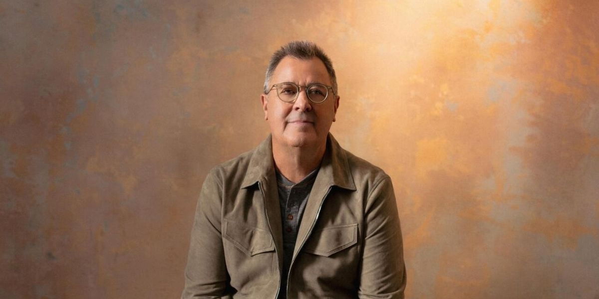 Vince Gill Adds Additional Tour Dates to Summer Tour