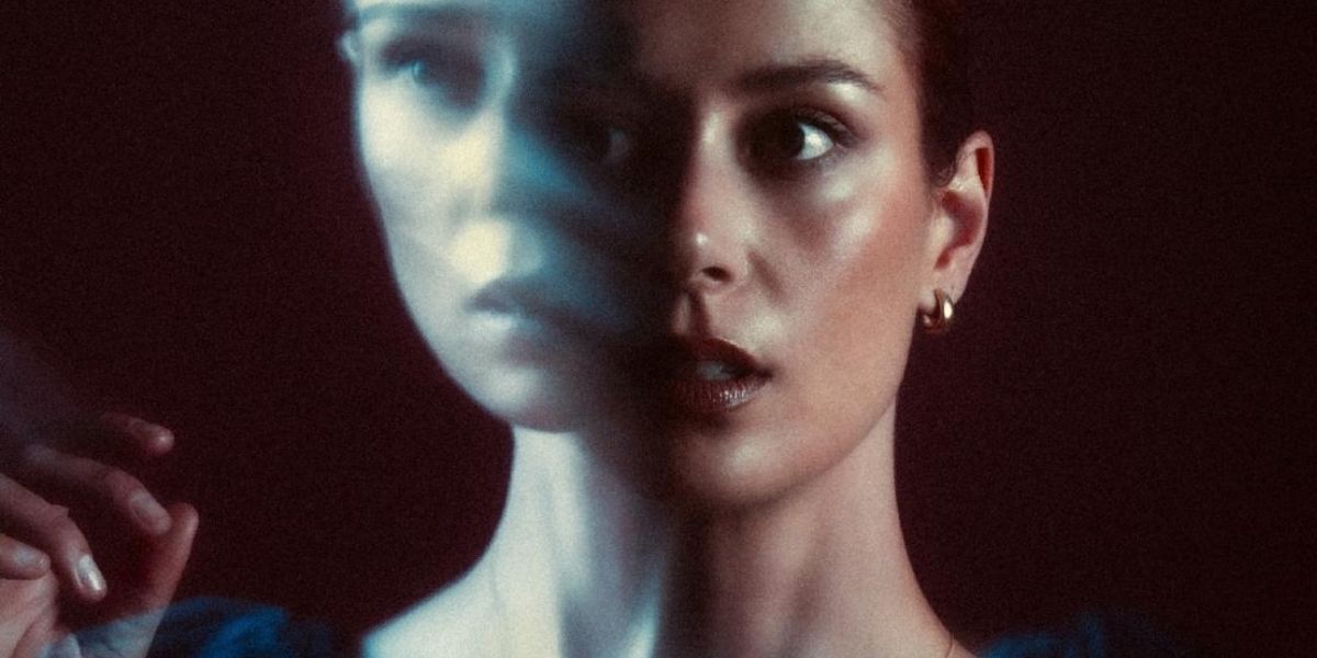 Grace Cummings Releases New Single 'Fake'