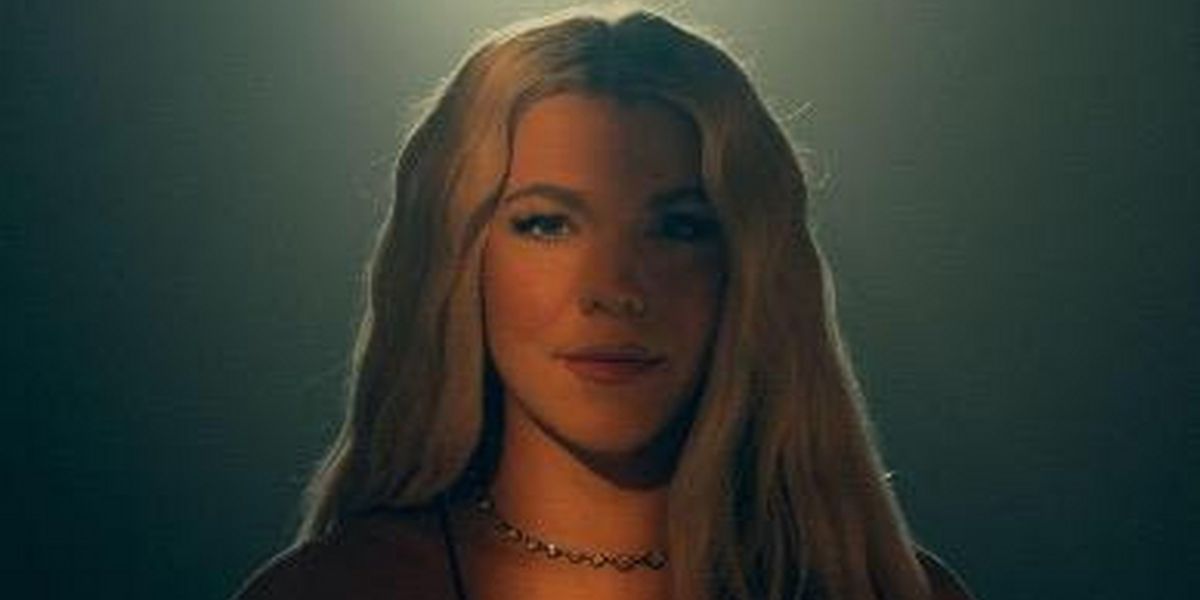 Grammy Award-Winner Kimberly Perry Releases 'Superbloom' Extended EP