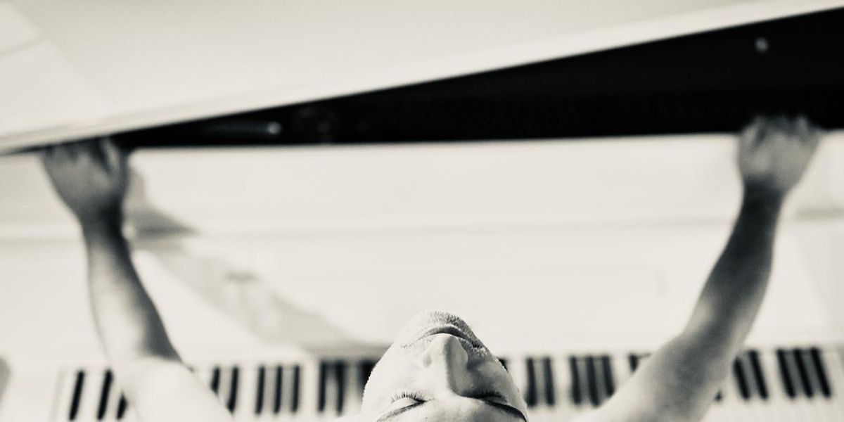 Gregory Douglass to Release New Single BESPOKE Ahead of Album AMATEUR