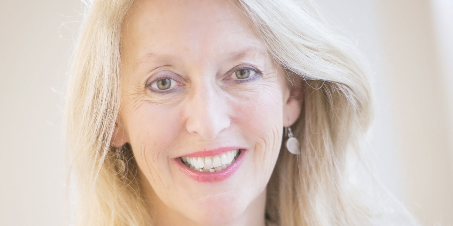 Guest Blog: Tina Williams, Artistic Director of Pied Piper Theatre on Empathy, Understanding and the Beauty of Sign Language in CAN BEARS SKI?  Image