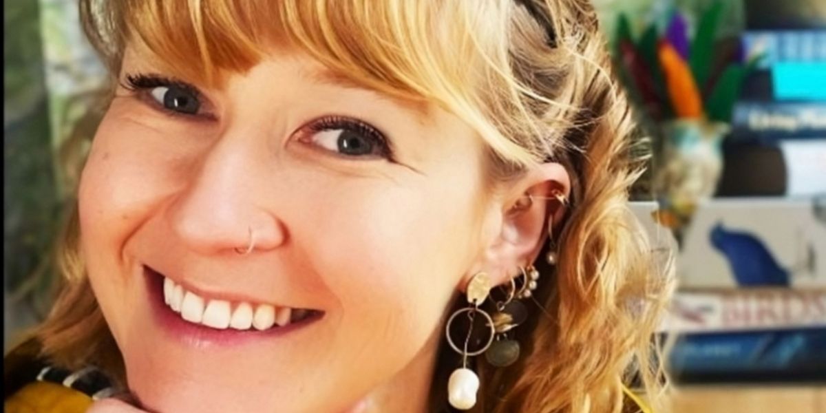 Guest Blog: 'Funny Things Happen Even on the Worst Days': Writer and Performer Katie Arnstein on Finding the Funny in Tragedy in THE LONG RUN