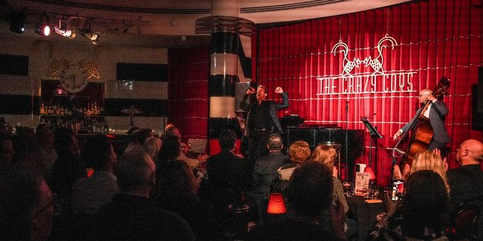 PHOTOS: AN AMERICAN IN LONDON Hugh Panaro Makes Crazy Coqs Debut Photos
