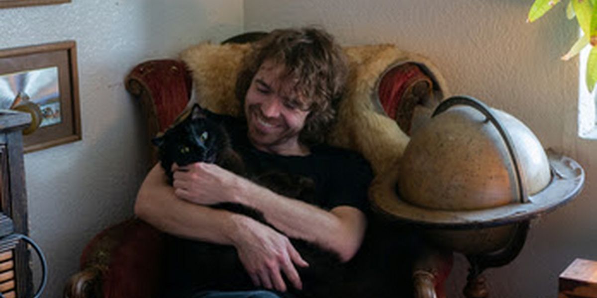Hank May Unveils New Song From Upcoming Deluxe Album