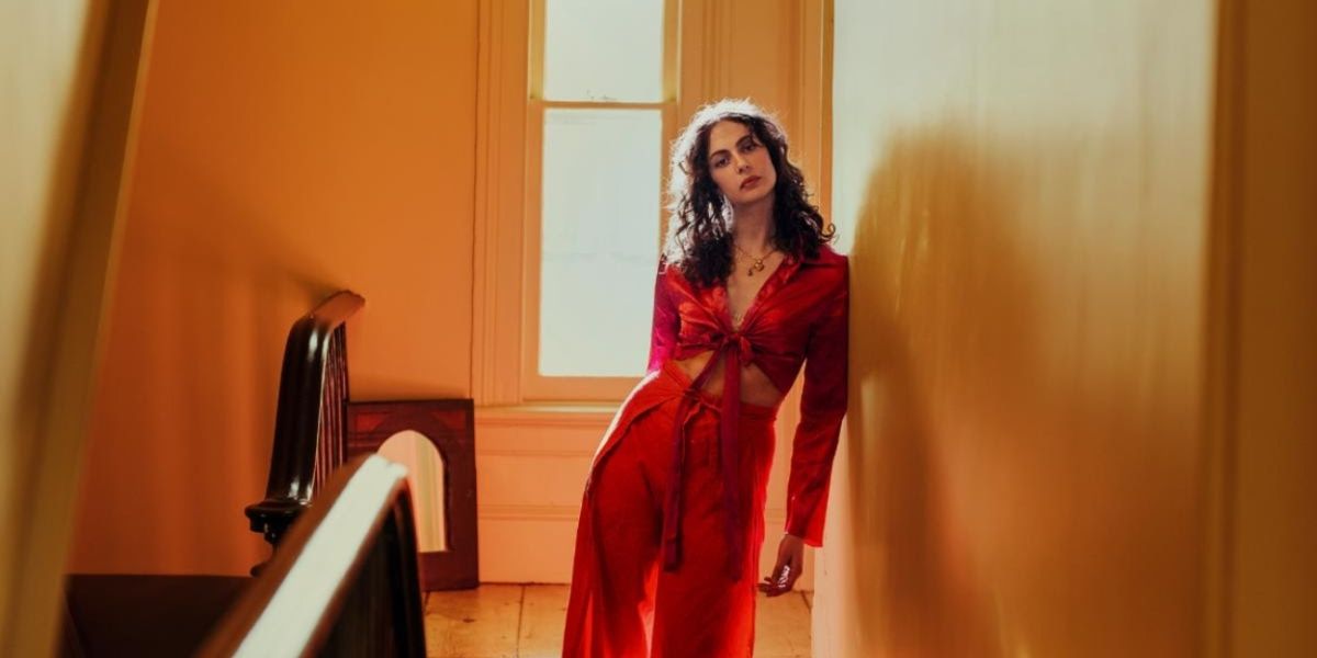 Hannah Cohen Shares New Single 'Draggin',' Shows in NYC & LA Announced